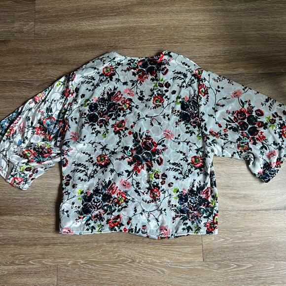 Anthropologie Maeve Umi Velvet Wrap Kimono Top Medium - Picture 10 of 10